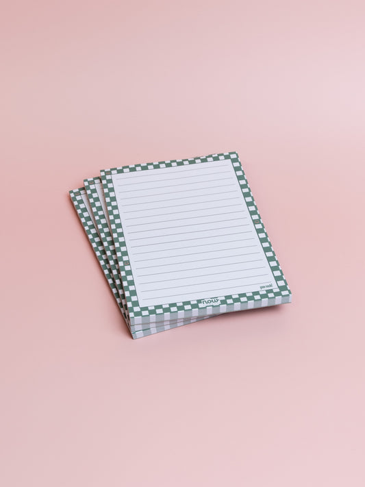 A6 Notizblock liniert mit Rand in grüner Karooptik - 3 Blöcke gestapelt