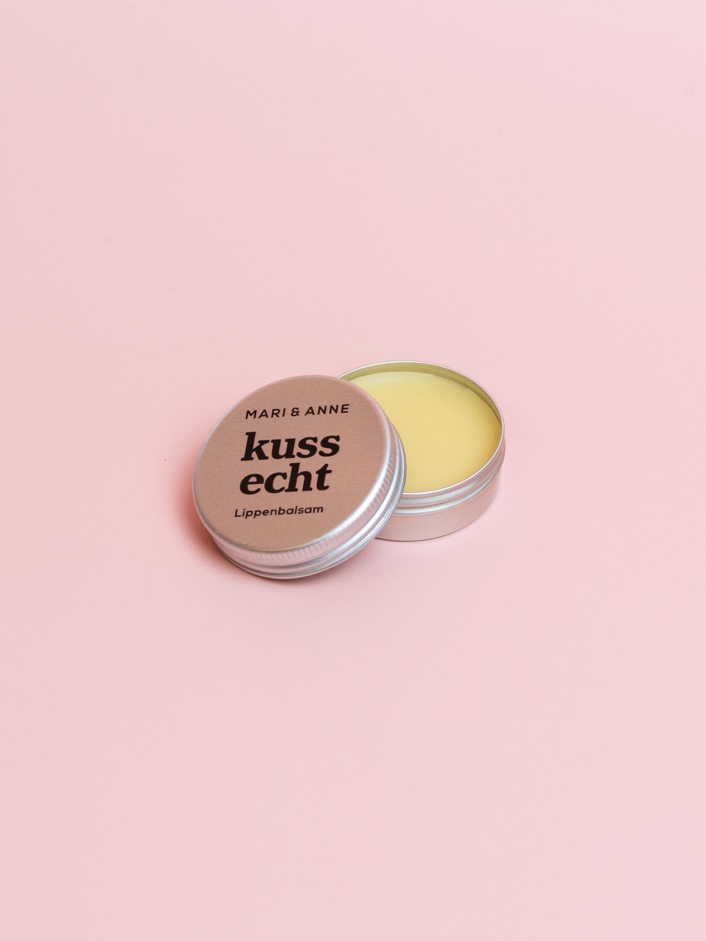 Lippenbalsam "Kussecht" von Mari und Anne; offene Dose