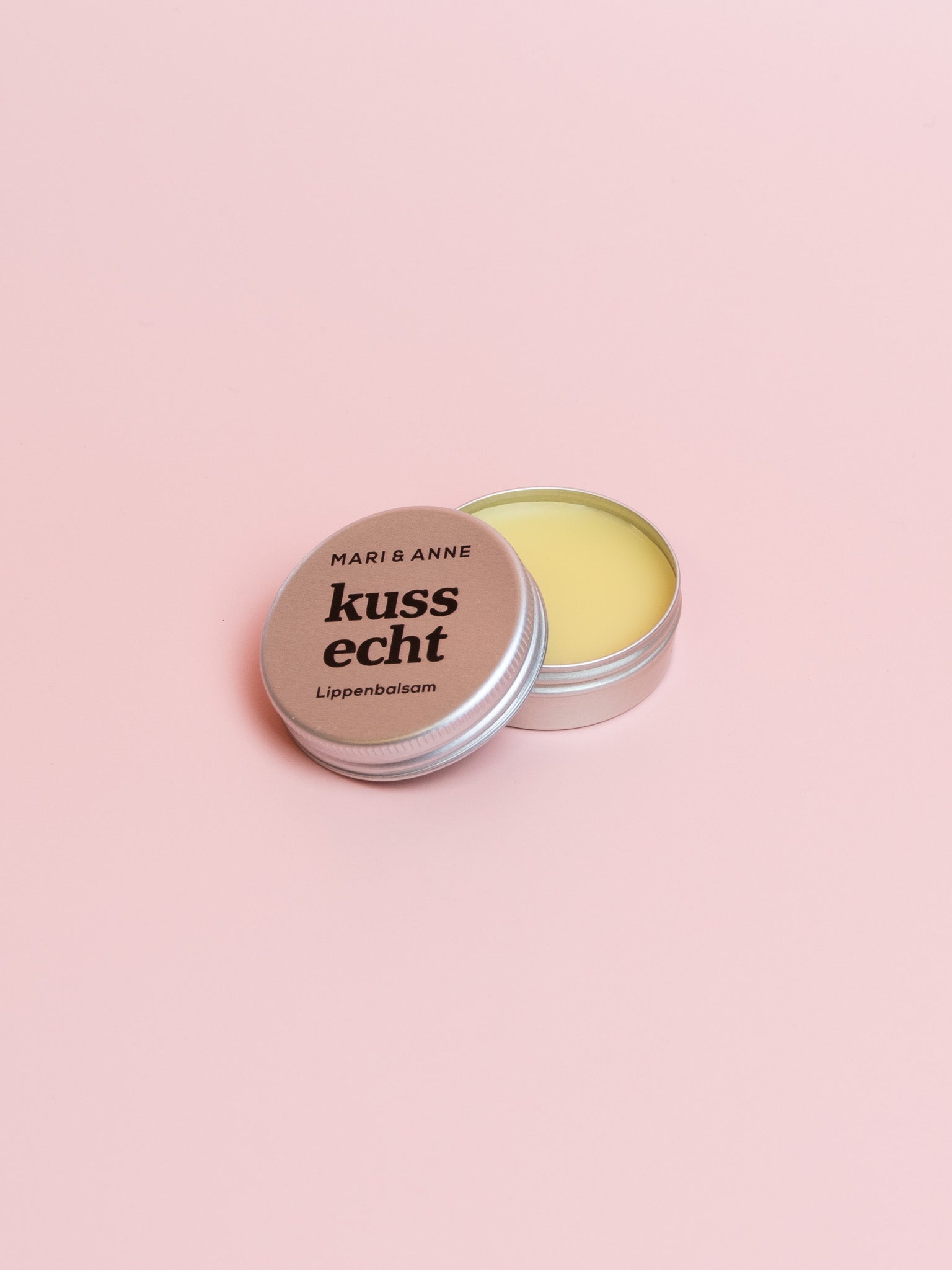 Lippenbalsam "Kussecht" von Mari und Anne; offene Dose
